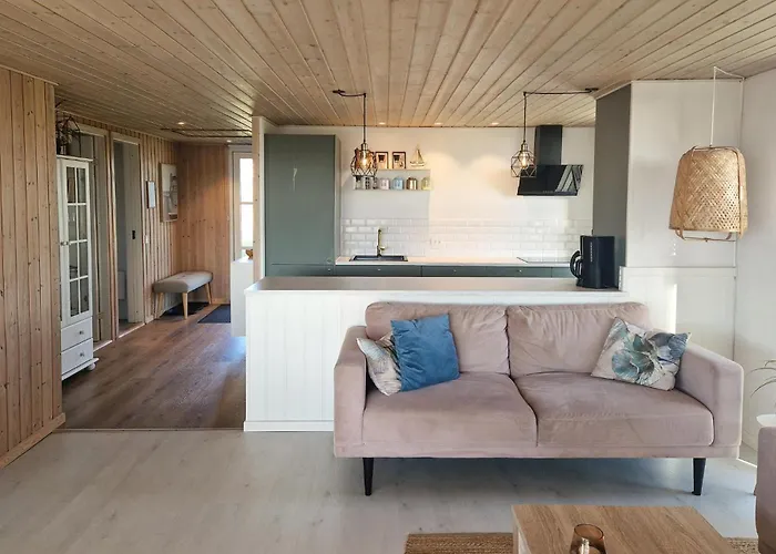 Gorgeous In With Sauna Feriehus *